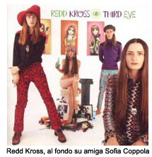 Redd Kross, al fondo su amiga Sofia Coppola.jpg